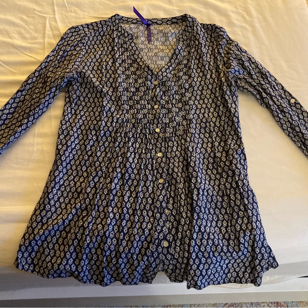 Sera phone blue button down shirt